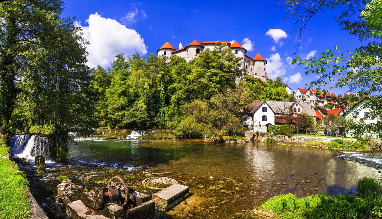 The House of Auersperg and Valley of Krka